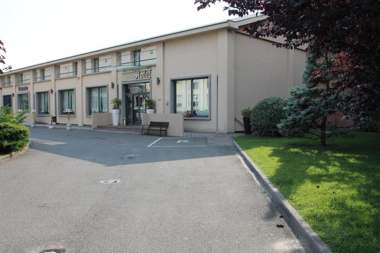 Mh Hotel Piacenza Fiera Eksteriør billede