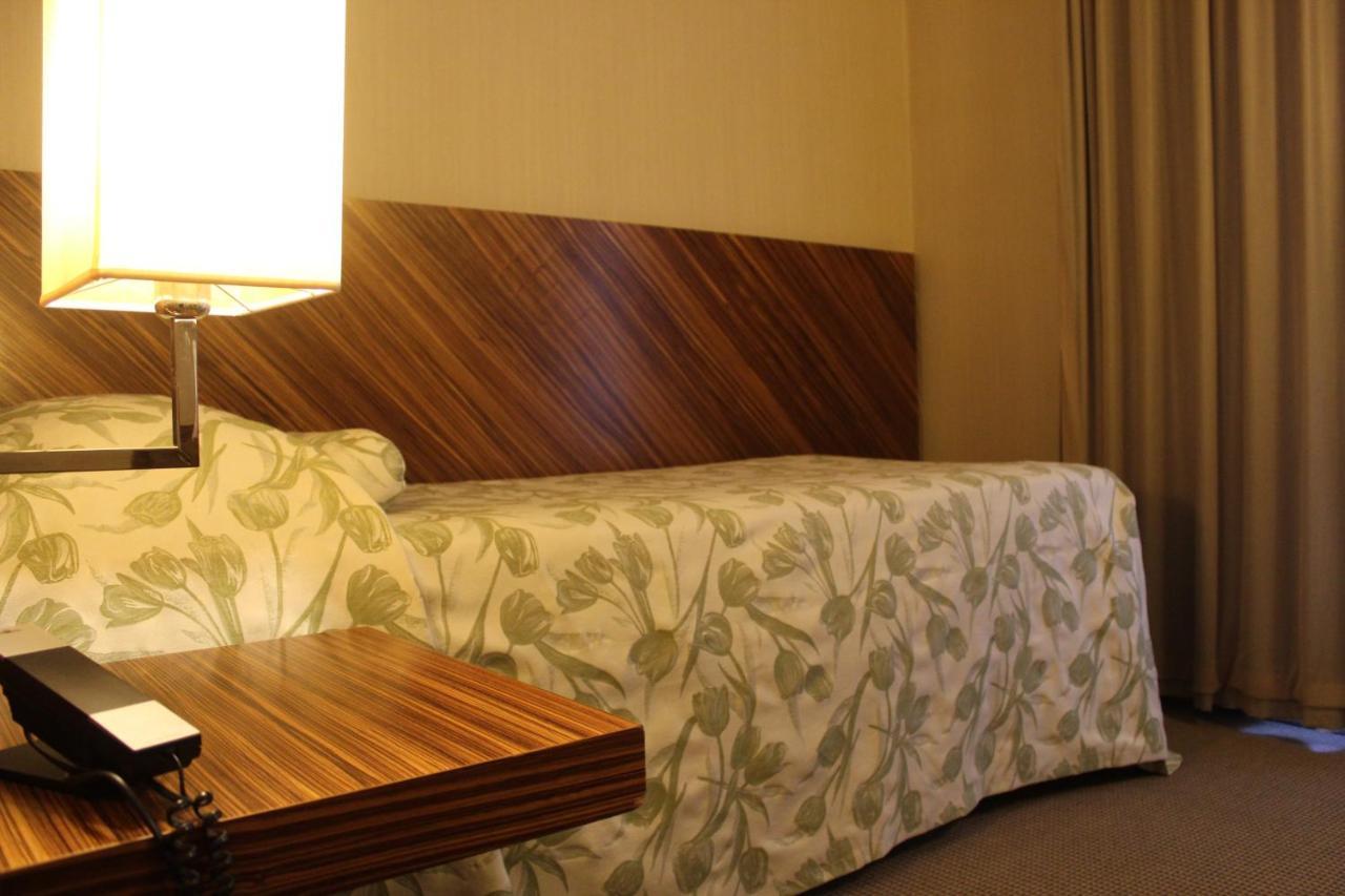 Mh Hotel Piacenza Fiera Eksteriør billede