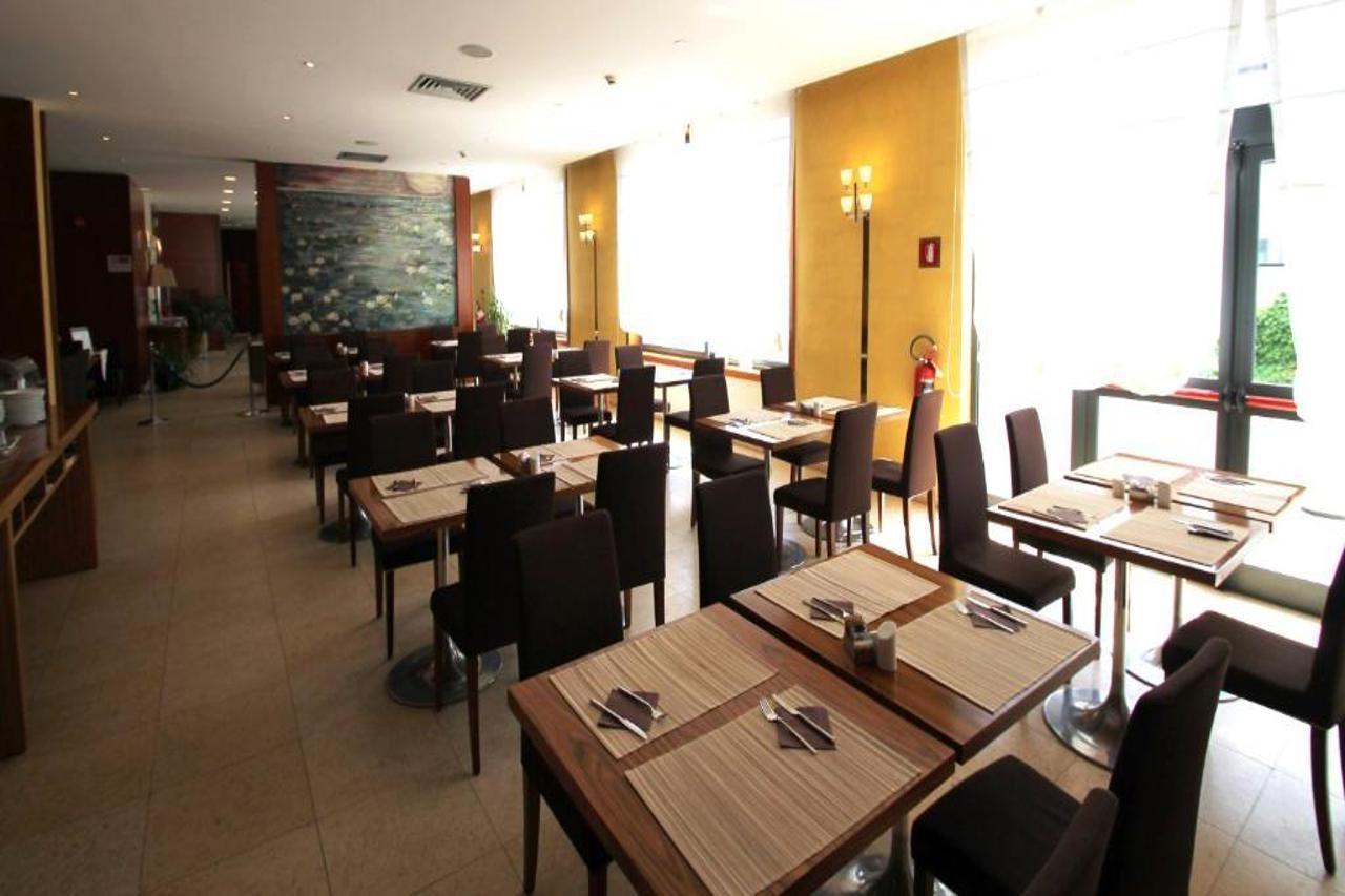 Mh Hotel Piacenza Fiera Eksteriør billede