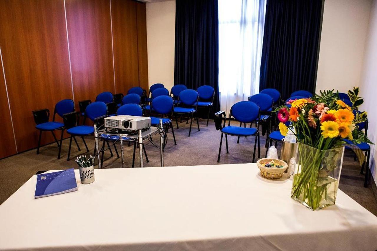 Mh Hotel Piacenza Fiera Eksteriør billede
