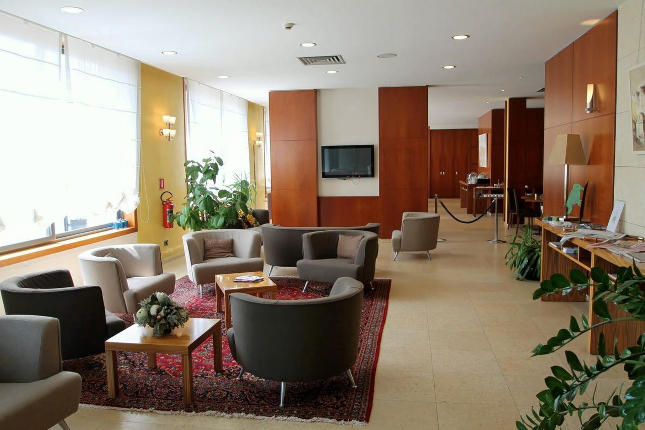 Mh Hotel Piacenza Fiera Eksteriør billede