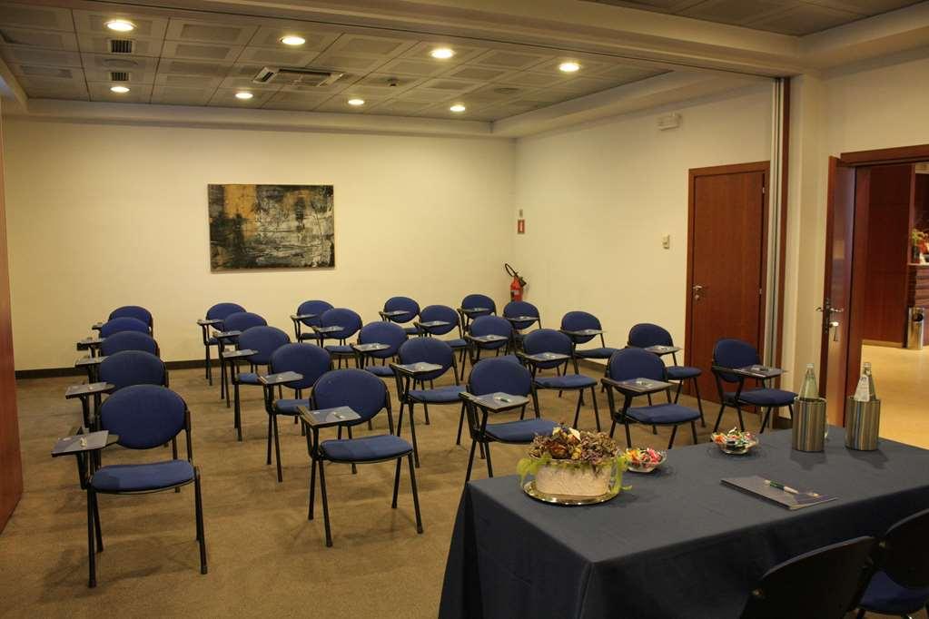 Mh Hotel Piacenza Fiera Faciliteter billede